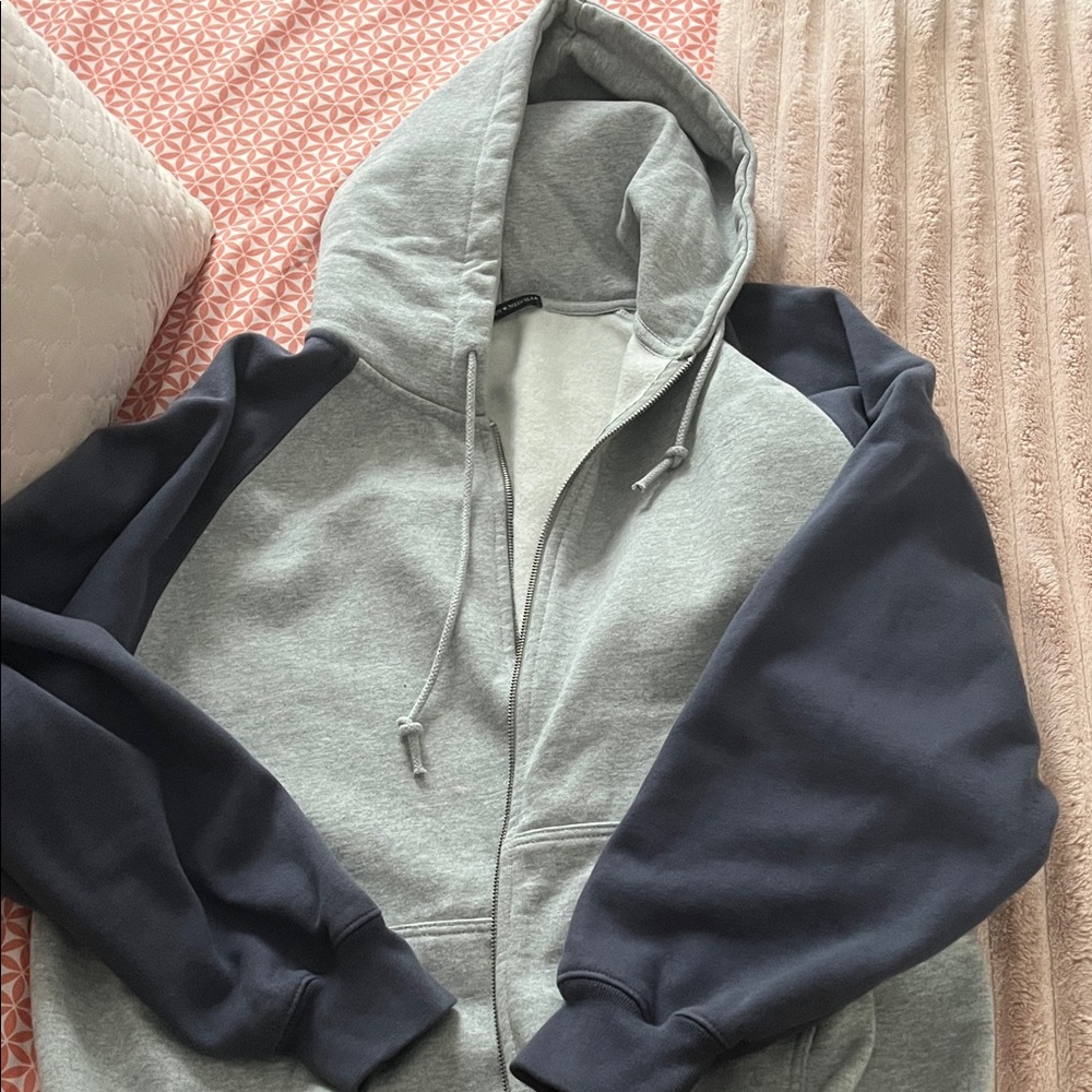 Brandy Melville Gray and Blue Hoodie